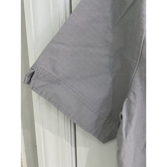 Barco Uniforms Work Force Gray V Neck Scrub Top 2 Front Pockets Size Small. - Picture 9 of 12